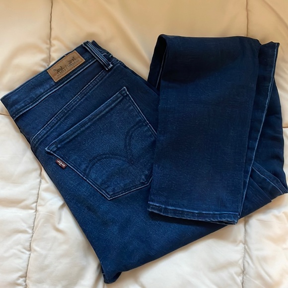 Levi’s Perfectly Slimming Leggings Size 6